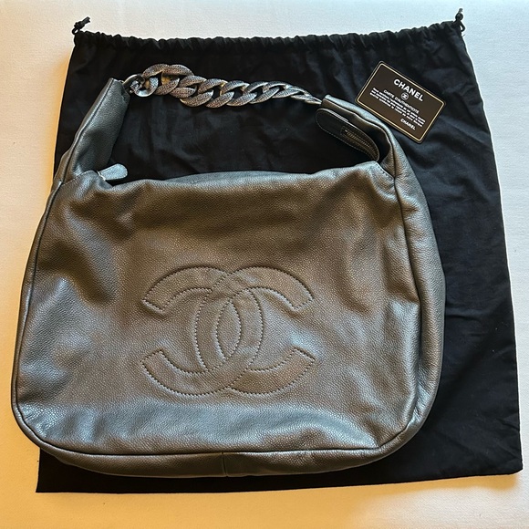 CHANEL Grey Caviar Leather 31 Hobo - Almost New - Excellent Condition - Picture 9 of 14